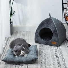 Heated Cat Bed – Self Warming Triangle Cat Cave for Indoor Pets